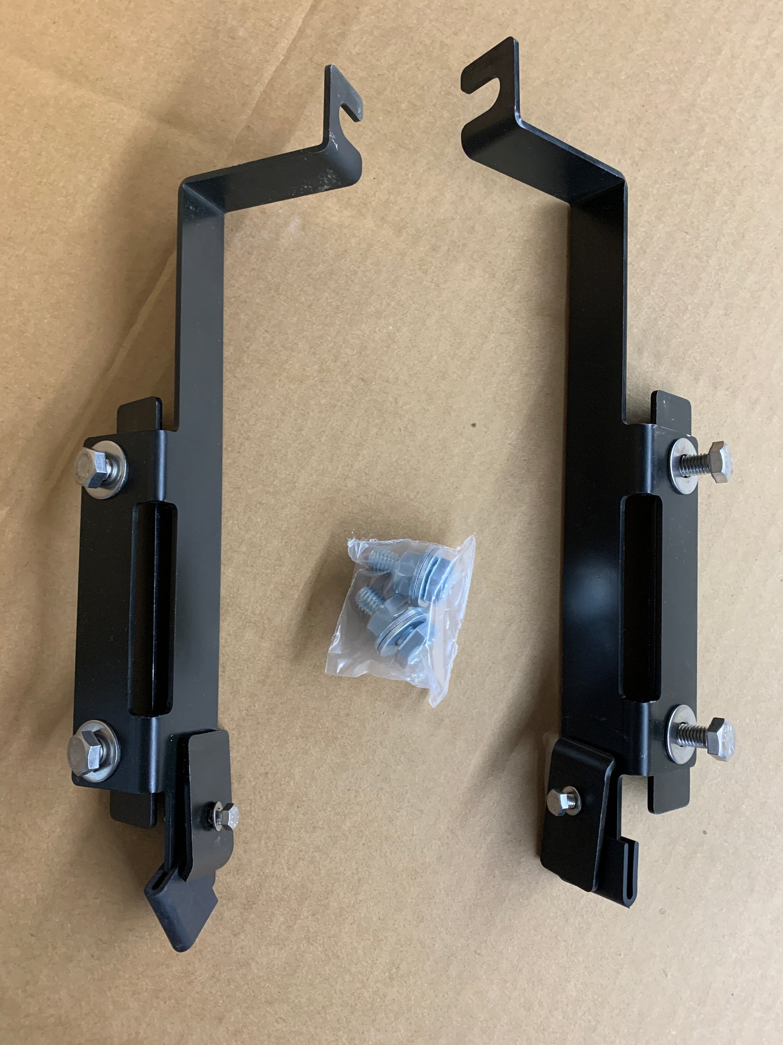 BB-130 Rear mudflap mount Splitwindow bus